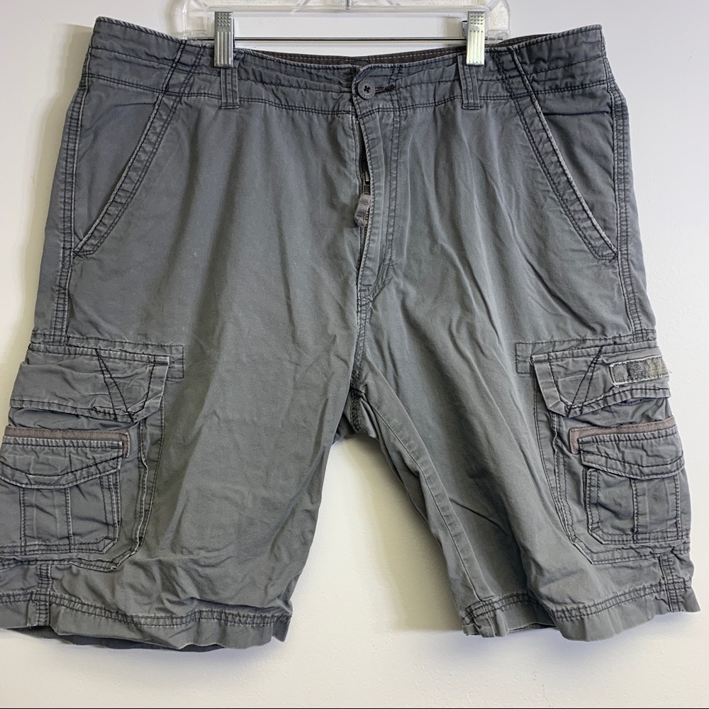 Unionbay Men’s Cargo shorts size 36
